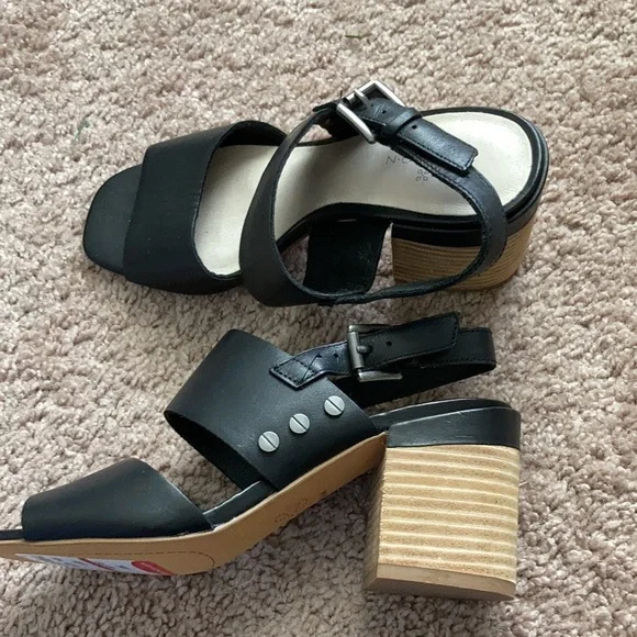 Caslon Black Sandals - Picture 5 of 9